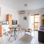 Skymare Lvh דירה